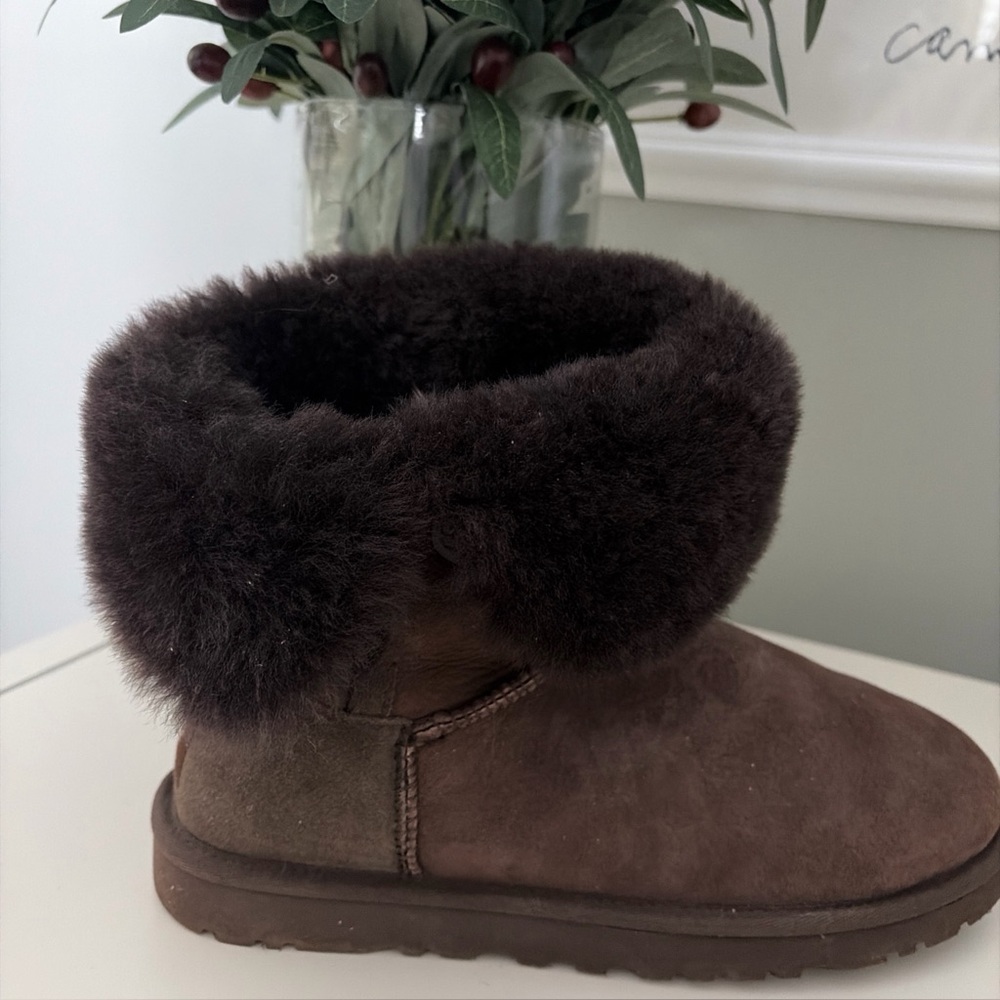 UGG Chocolate Brown Suede Boots - Picture 6 of 8